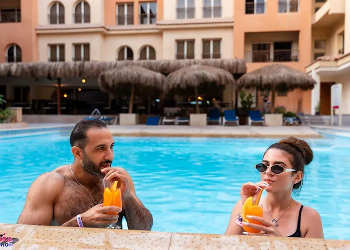 Continental Rosa Boho And Aqua Park Szálloda 3*