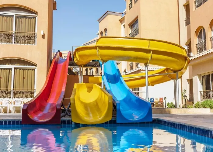 Continental Rosa Boho And Aqua Park Szálloda